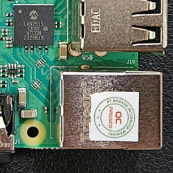 Raspberry Pi 3 Model B Broadcom BCM2837B0 Cortex-A53 (ARMv8) 64-bit SoC 1.4GHz 1GB LPDDR2 SDRAM